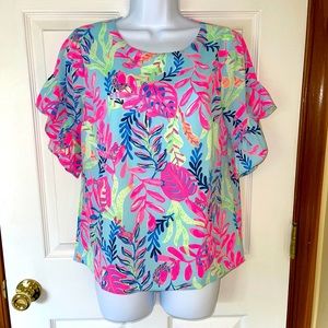 Get your summer cruise on with this Lilly Pulitzer colorful top